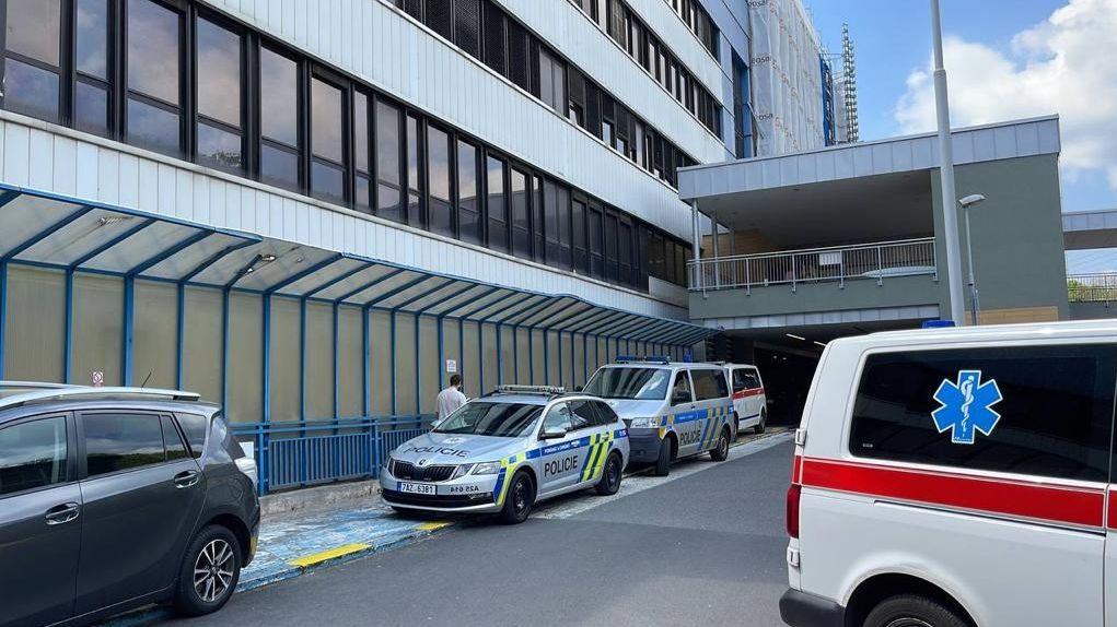 Pacient v Motole spáchal sebevraždu, vyskočil z okna
